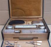 necessaire piatto