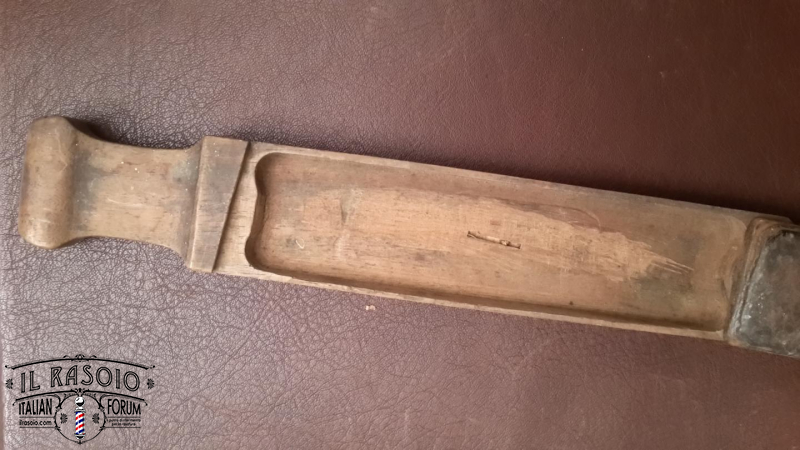astuccio francese per due rasoi