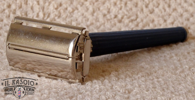 Gillette SUPER SLIMTWIST 02 Full Top