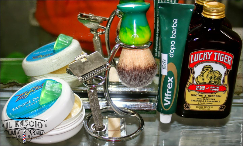SOTD20150606 MojiTooStrong