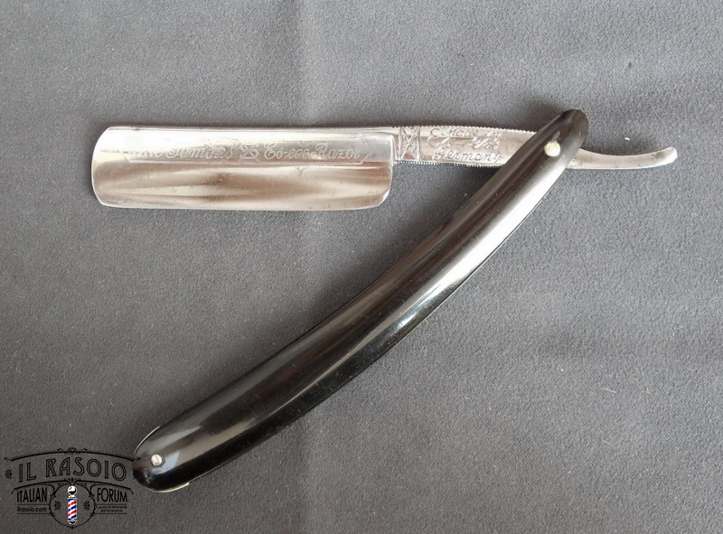 Ern The Famous Es-ex Razor