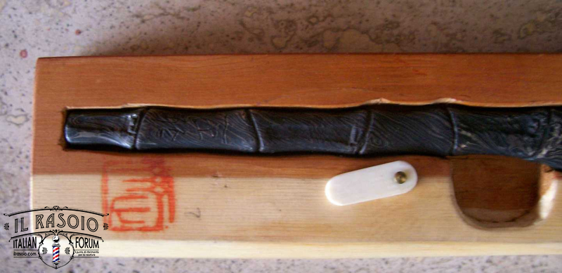 crocodile jap razor