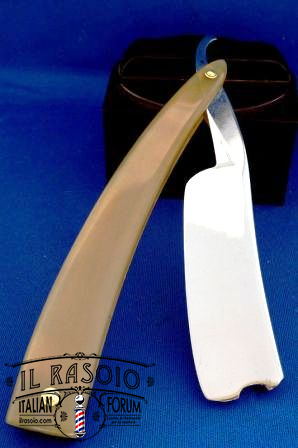 Wade&Butcher 8/8 Barber Use Blonde Horn Scales