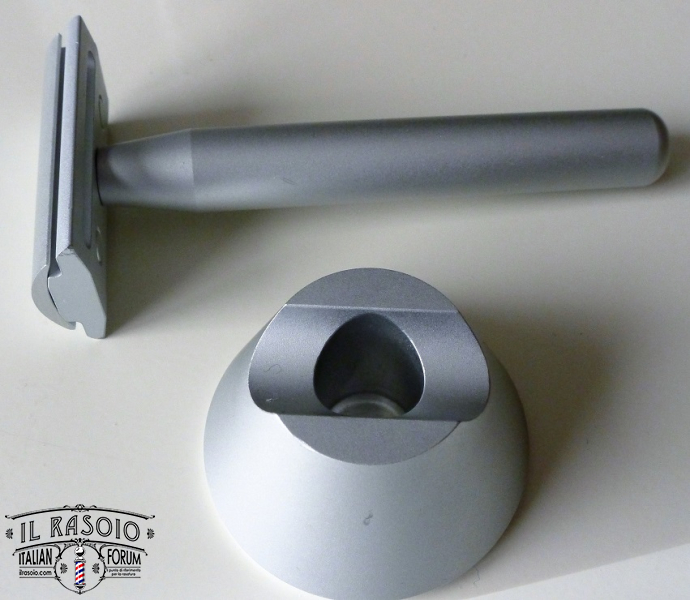 Standard Razor
