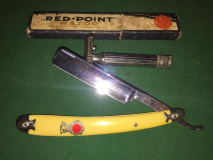 red point razor 1