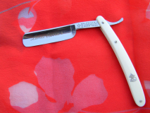 LUNA RAZOR 1