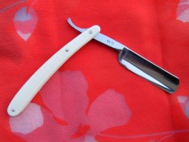 LUNA RAZOR 1