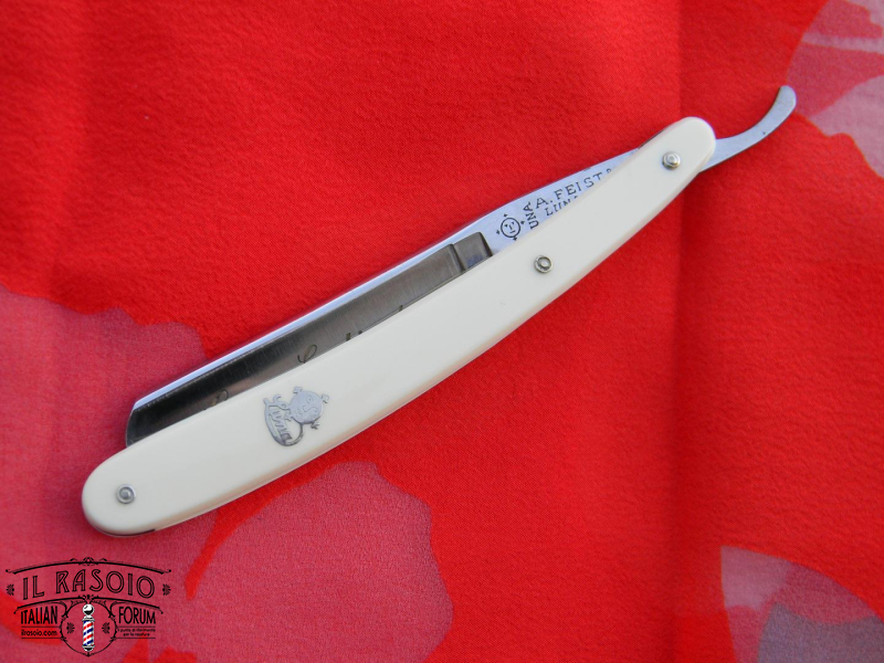 LUNA RAZOR 1
