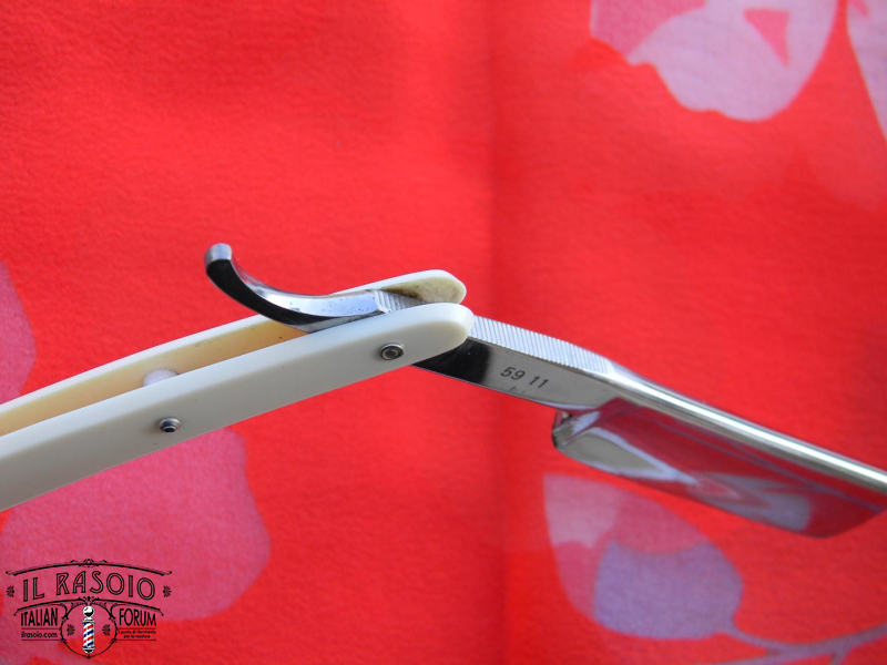 LUNA RAZOR 1
