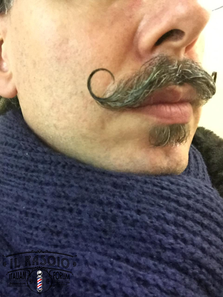 foto baffi manubrio