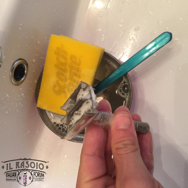 Gillette Rocket cleaning