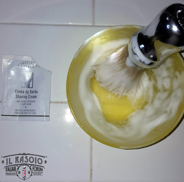 crema da barba l'erbolaio: estratti di Baobab e Caffè Verde