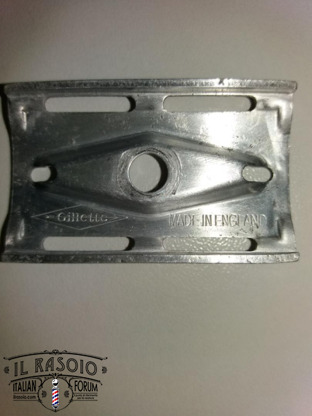 gillette pettine 1