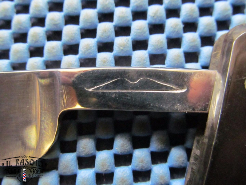 W&B Bow Tang,jpg