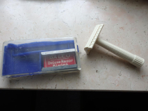 CEM Razor