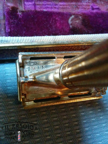 GilletteAristocrat 4