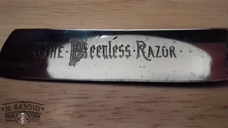 razor