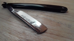razor4