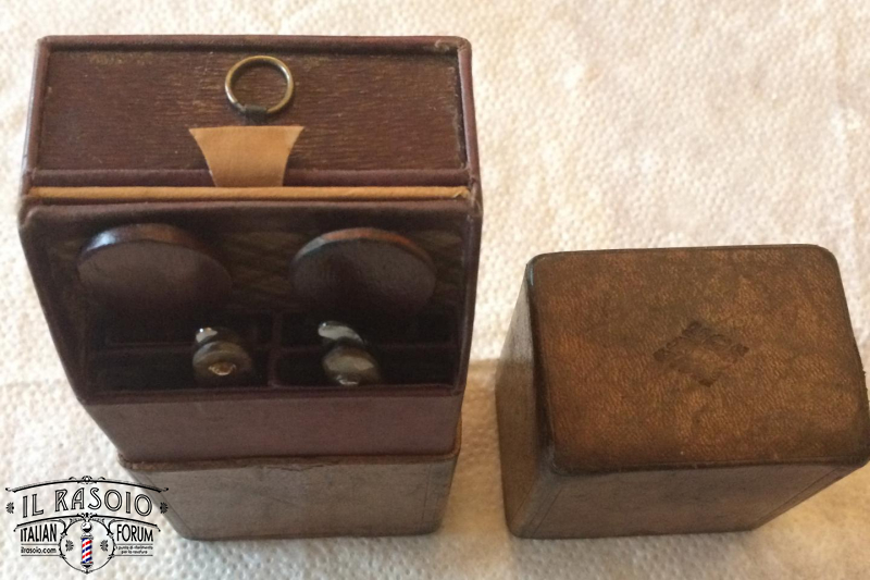 necessaire 1840