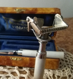 Mondesir Vibrator (2)