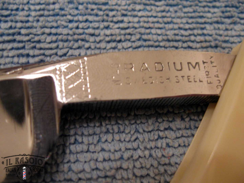 RADIUM RAZOR  full hollow1