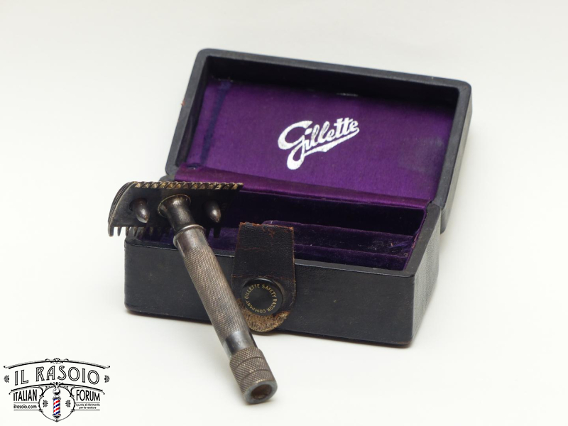 P1090551_Gillette Single Ring 1910