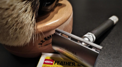 Feather3